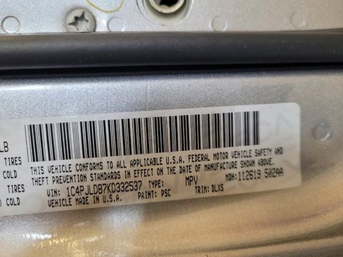Used 2019 Jeep Cherokee Limited FWD image 33