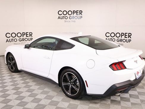 Used 2024 Ford Mustang Premium image 21