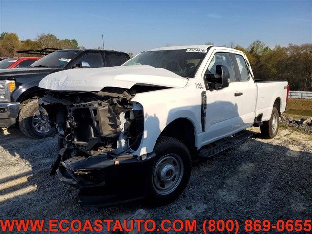 Used 2024 Ford F250 XL AWD/4WD image 1