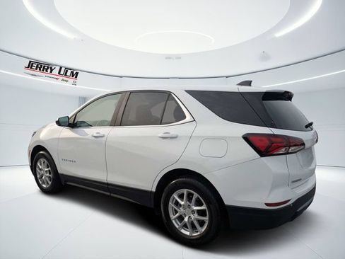 Used 2024 Chevrolet Equinox LT FWD image 5