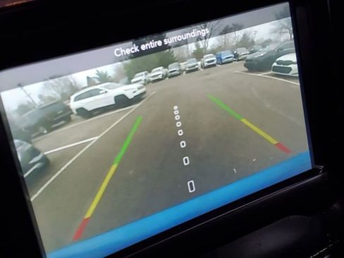 Used 2021 Jeep Renegade Latitude image 16