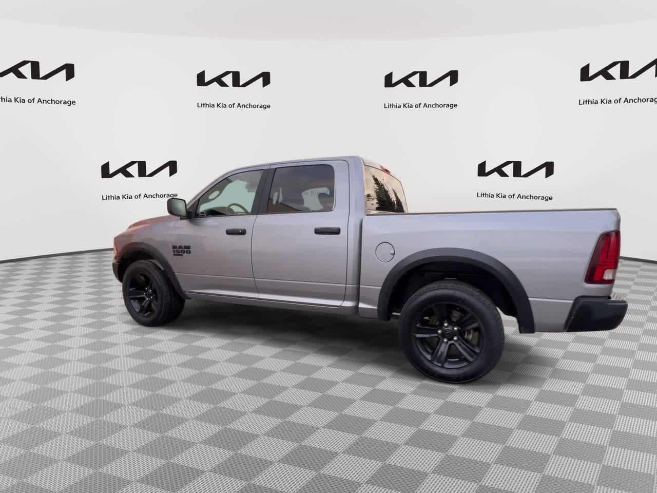 Used 2024 RAM 1500 Warlock AWD/4WD image 6