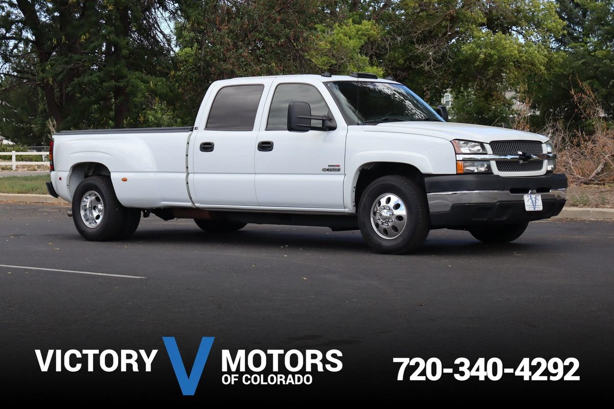 Used 2004 Chevrolet Silverado 3500 LS w/ Heavy-Duty Power Package RWD image 1