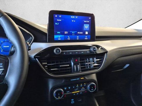 Certified 2022 Ford Escape SEL w/ Technology Package FWD image 15