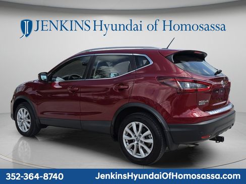 Used 2022 Nissan Rogue Sport SV w/ Technology Package FWD image 7