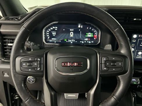 Used 2022 GMC Sierra 1500 AT4 w/ AT4 Premium Package image 11