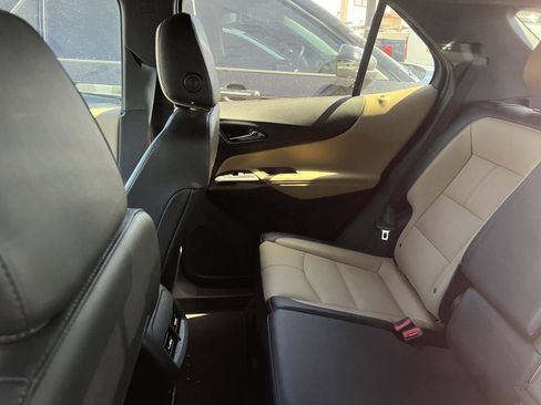 Used 2023 Chevrolet Equinox Premier FWD image 10