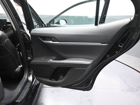Used 2023 Toyota Camry XSE image 21