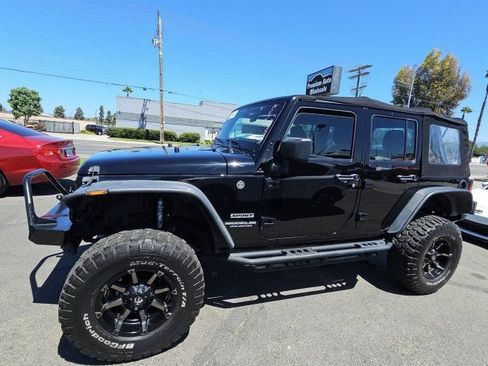 Used 2016 Jeep Wrangler Unlimited Sport w/ Connectivity Group AWD/4WD image 1