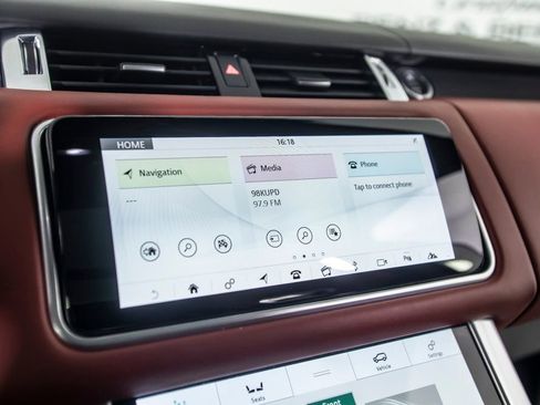 Used 2022 Land Rover Range Rover Sport SVR image 31