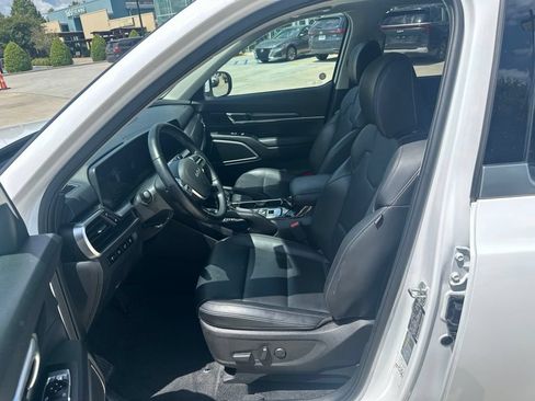 Used 2025 Kia Telluride S FWD image 13
