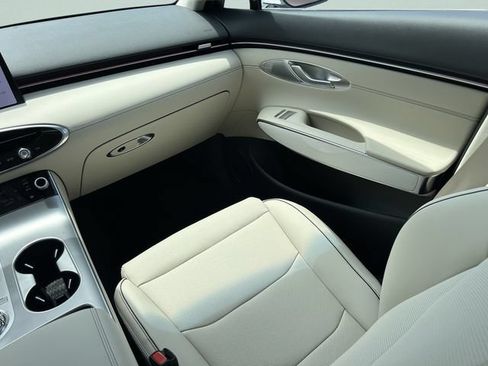 New 2027 Genesis GV70 2.5T Advanced AWD/4WD image 21