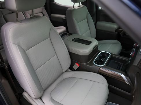 Used 2020 Chevrolet Silverado 1500 RST w/ Texas Edition image 32