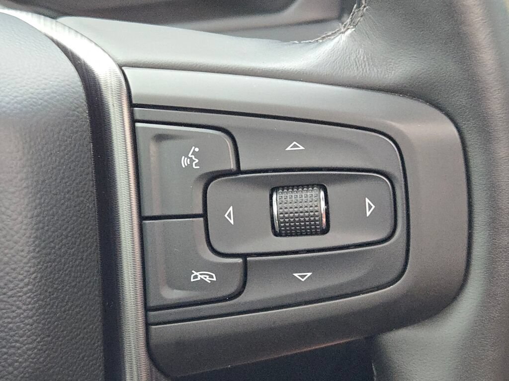 Used 2023 GMC Yukon Denali Ultimate AWD/4WD image 43