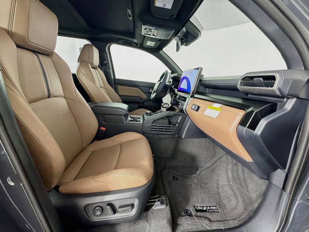 New 2026 Toyota 4Runner Limited AWD/4WD image 29