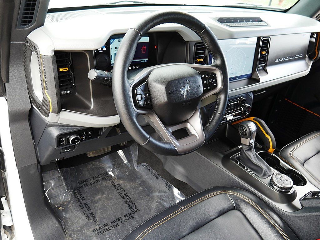 Used 2023 Ford Bronco Badlands AWD/4WD image 12