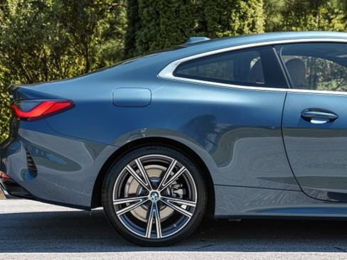 Used 2024 BMW 430i Coupe w/ Convenience Package RWD image 13