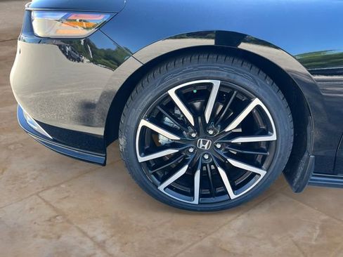 Used 2024 Honda Accord Touring image 14