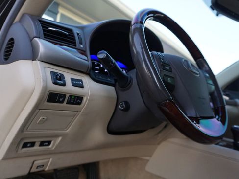 Used 2015 Lexus LS 460 image 30