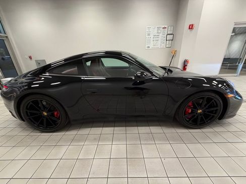 Used 2020 Porsche 911 Carrera S image 8