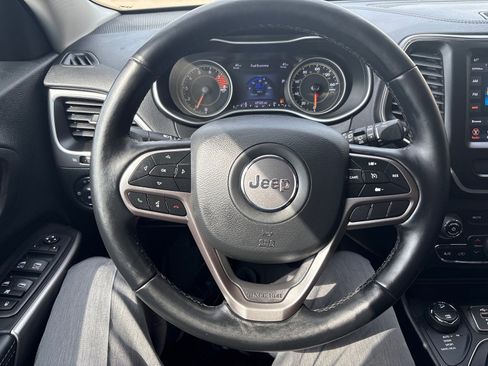 Used 2021 Jeep Cherokee Latitude Lux w/ Sun & Sound Group image 14