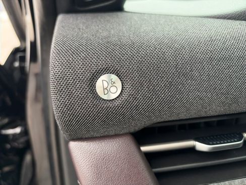 Used 2025 Ford Explorer Platinum image 22