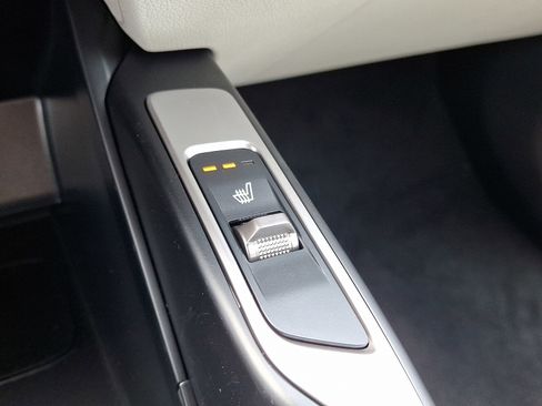 Used 2025 Kia Sorento S AWD/4WD image 16