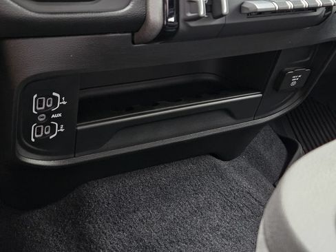 New 2026 RAM 2500 Tradesman AWD/4WD image 19