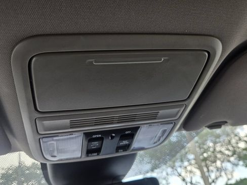 Used 2024 Honda Odyssey EX-L image 25