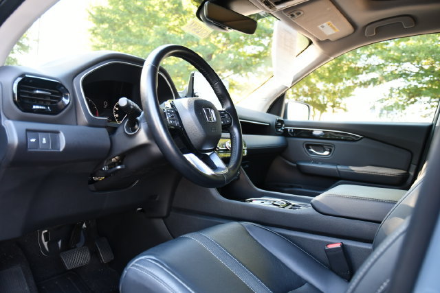 Used 2024 Honda Pilot Touring image 16