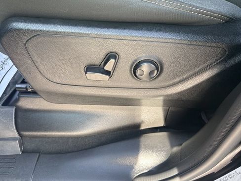 Used 2023 RAM 1500 Big Horn AWD/4WD image 16