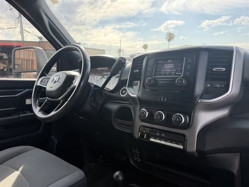 Used 2024 RAM 3500 SLT w/ Quick Order Package 2YG SLT AWD/4WD image 17