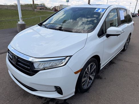 Used 2023 Honda Odyssey Touring image 7