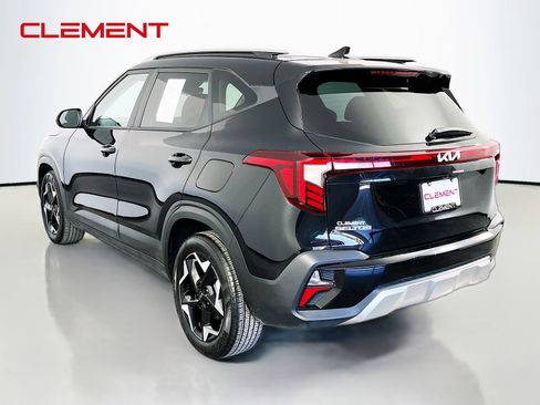 Used 2025 Kia Seltos S FWD image 9
