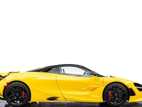 Used 2024 McLaren 750S Spider image 8