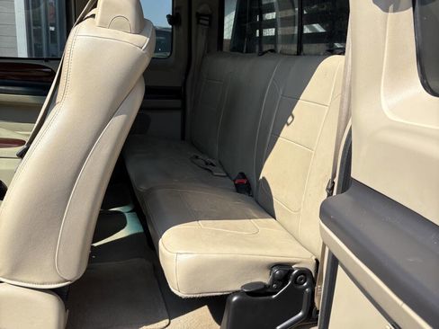 Used 2007 Ford F350 Lariat image 8