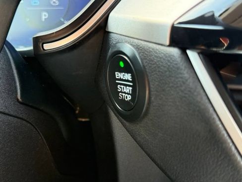 Used 2020 Ford Escape SE Sport FWD image 22