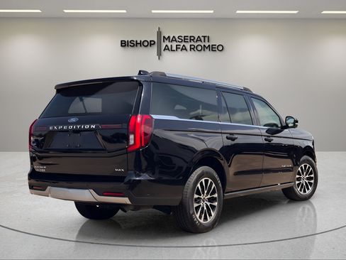 Used 2025 Ford Expedition Max Platinum AWD/4WD image 5