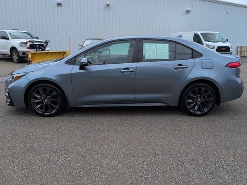 Used 2024 Toyota Corolla SE FWD image 3