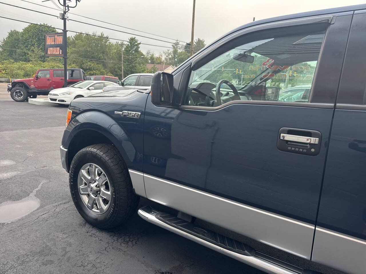 Used 2013 Ford F150 XLT w/ Luxury Equipment Group AWD/4WD image 4