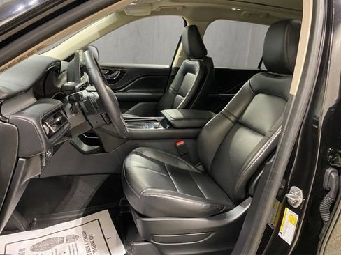 Certified 2023 Lincoln Aviator AWD w/ Premium Package image 12