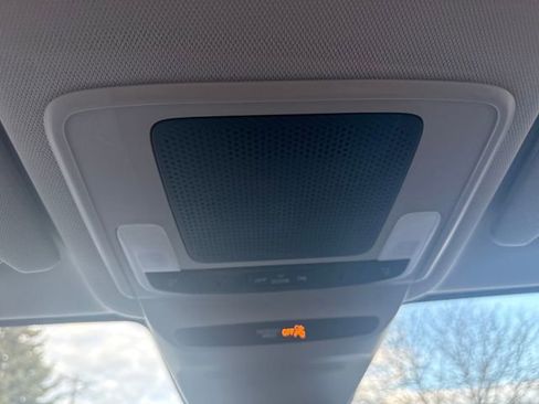 Certified 2024 Honda HR-V LX image 35