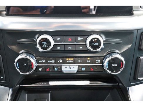 Used 2025 Ford F150 Lariat AWD/4WD image 24