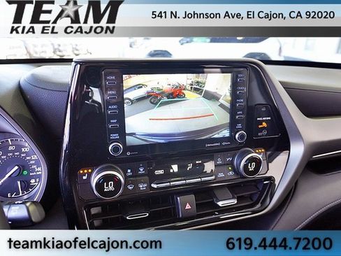 Used 2021 Toyota Highlander XLE image 30