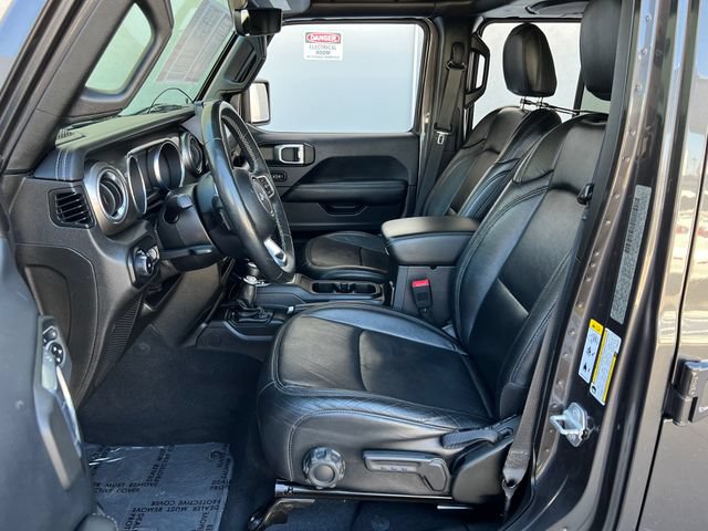 Used 2018 Jeep Wrangler Unlimited Sahara AWD/4WD image 26