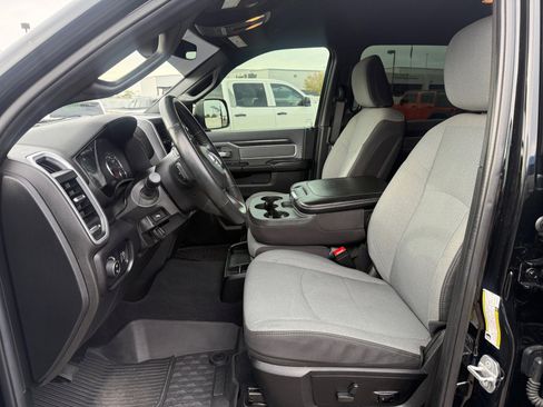 Used 2022 RAM 3500 Big Horn w/ Max Tow Package image 12