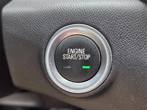 Used 2024 GMC Terrain SLE AWD/4WD image 29