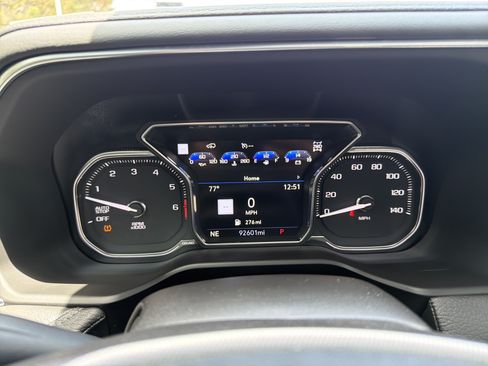 Used 2021 GMC Yukon Denali w/ Denali Ultimate Package AWD/4WD image 21