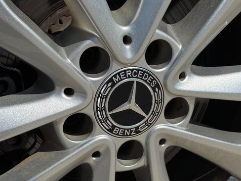 Used 2019 Mercedes-Benz C 300 4MATIC Sedan image 66