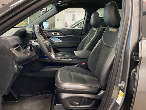 Used 2026 Ford Explorer Tremor w/ Tremor Ultimate Package AWD/4WD image 16